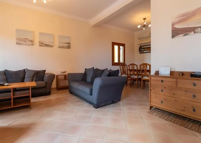 Katerina Bbq & Pool!