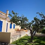 Katerina Bbq & Pool! Villa Metaxáta