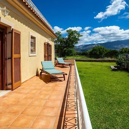 Katerina Bbq & Pool! Metaxáta